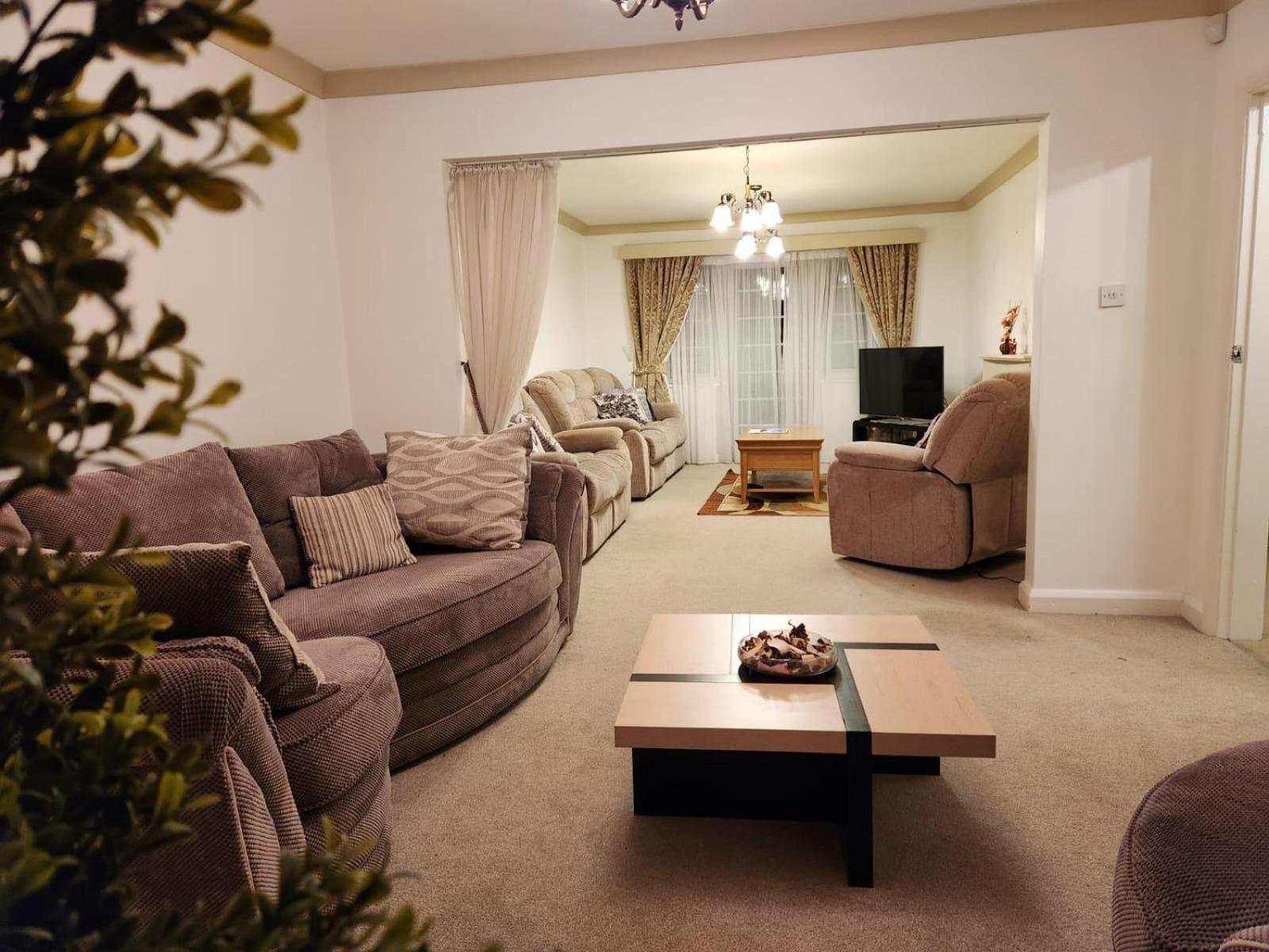 D Elmdon Homestay Shared 4 Bedrooms Birmingham Exterior foto